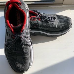 Hoka One One Gaviota